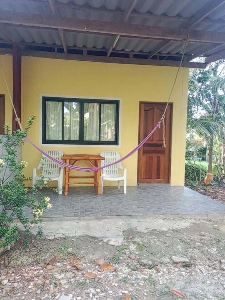 Hotel Som Palmgarden Ko Lanta Esterno foto