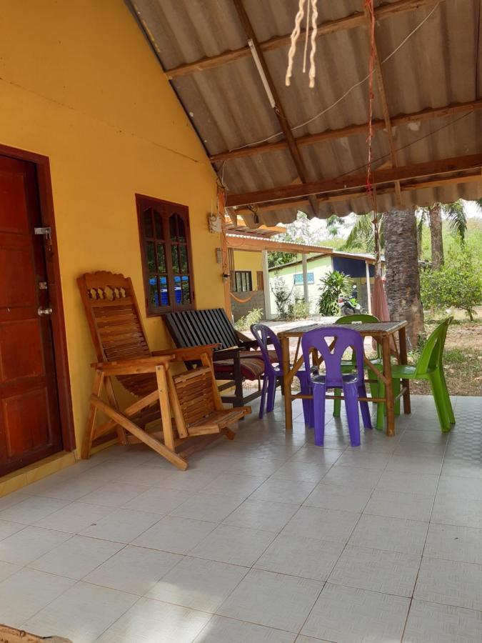 Hotel Som Palmgarden Ko Lanta Esterno foto